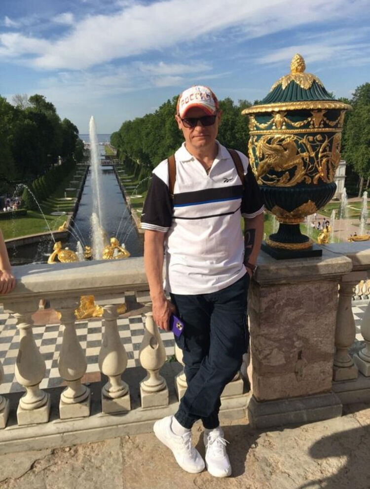  49842214  Vlad, 59 ,    