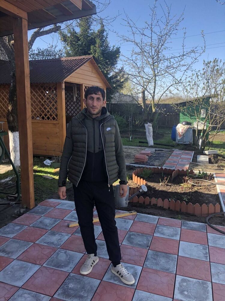  22847764  , 37 ,    -