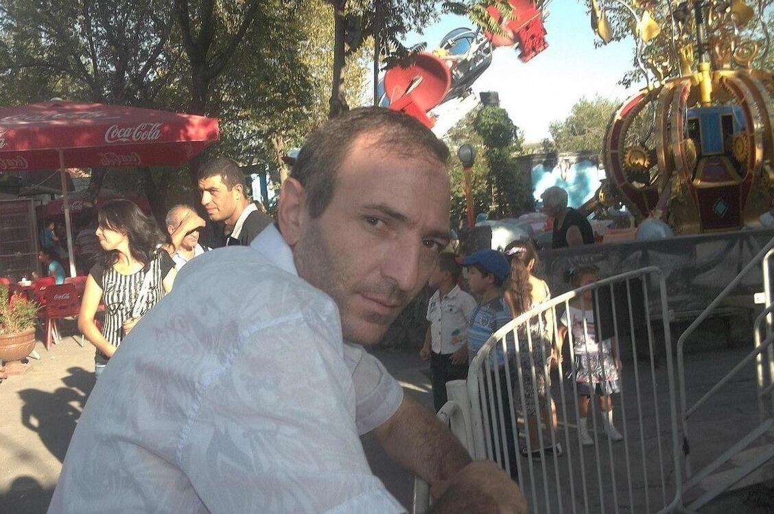  ,   Eduard, 51 ,   