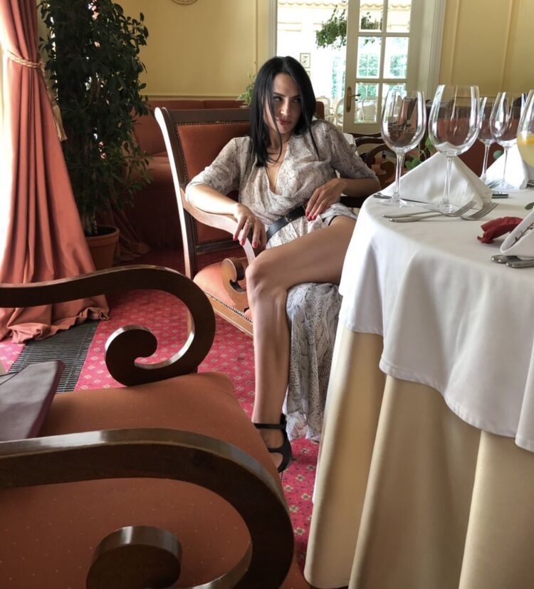  53753414  Katrin, 39 ,    