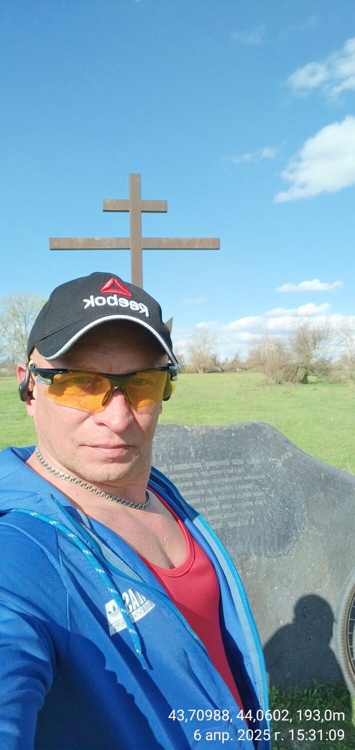  ,   Mikhail, 48 ,   ,   , c , 