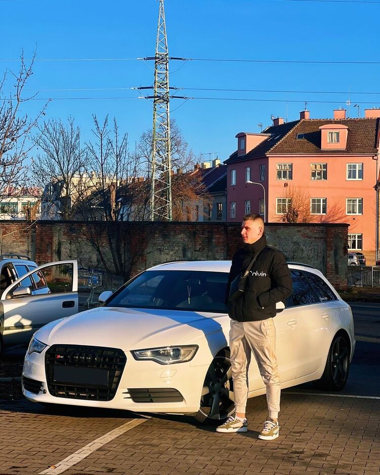  ,   , 28 ,   ,   