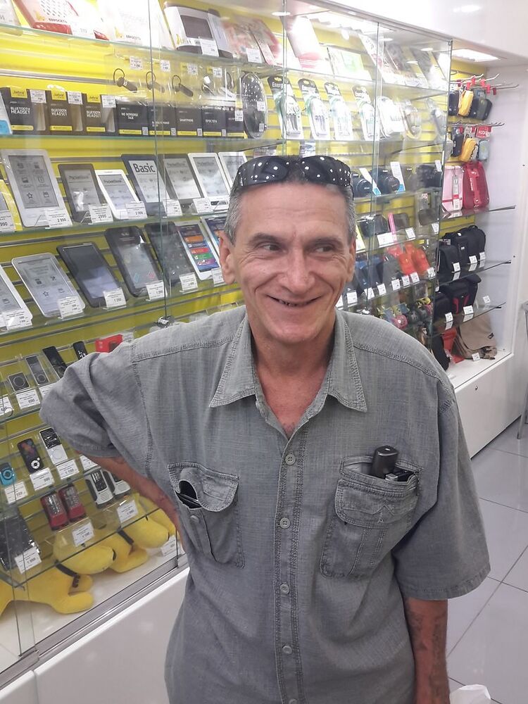  8096094  Valery, 64 ,    