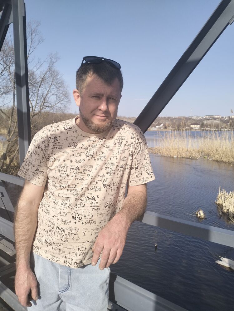  42268374  , 44 ,     