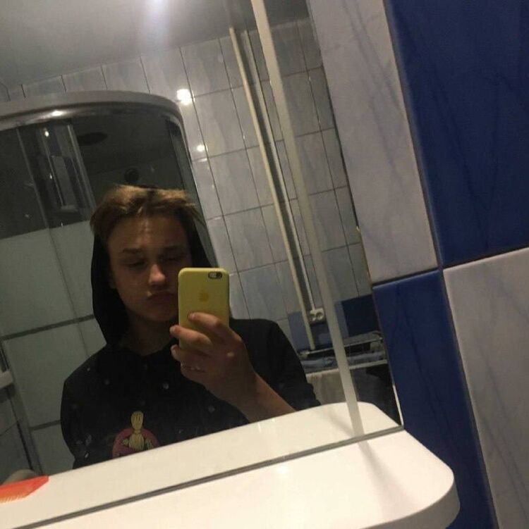  26807624  , 21 ,    -