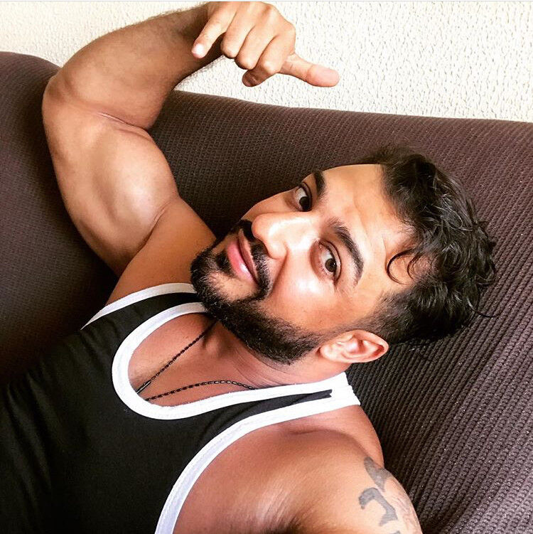  ,   Ahmed, 43 ,   ,   , c 