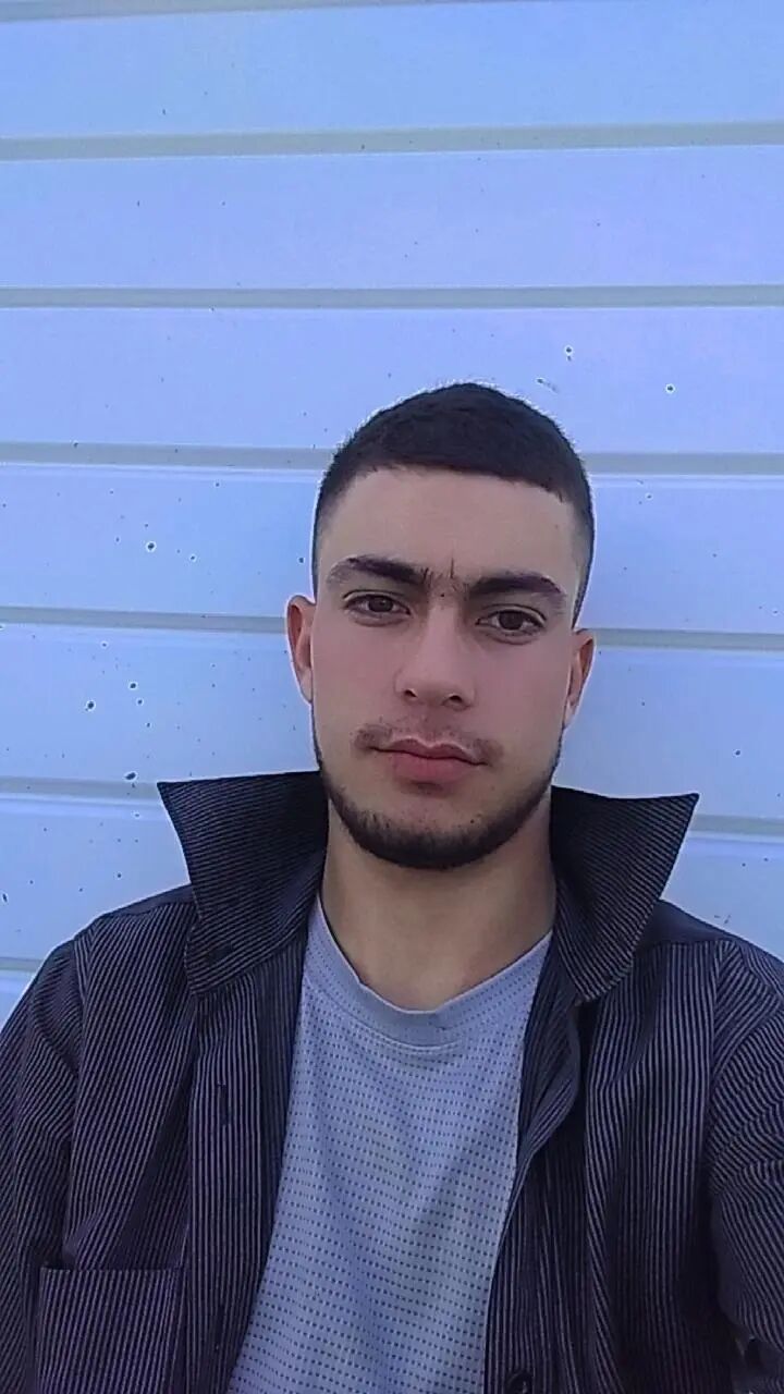  45909234  Arslan, 22 ,    