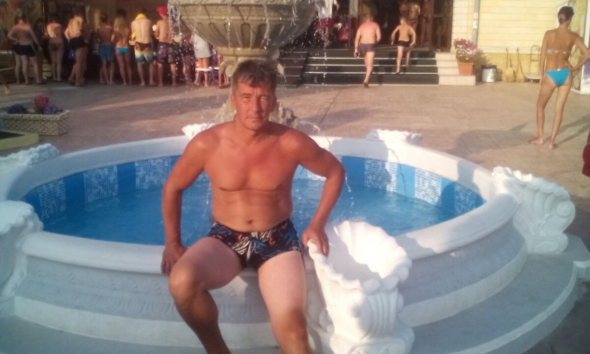  --,   , 52 ,   