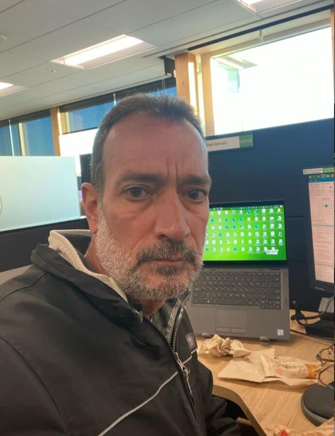  46464624  Alexander, 62 ,    -