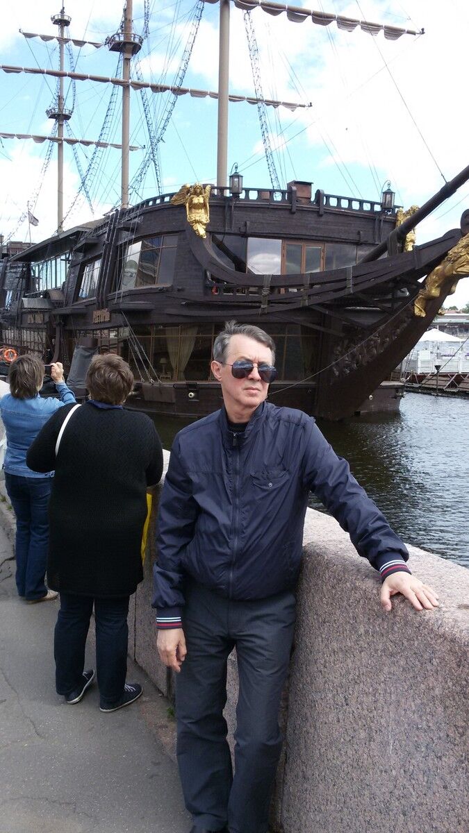 ���������� �����������, ���� ������� Leon, 44 ����, ������������ ��� ������, ����� � ���������, c�������� ���������