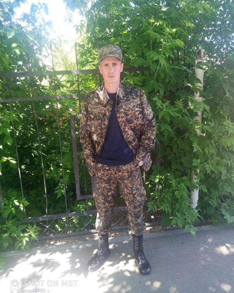  ,   Denis, 31 ,   ,   , c 