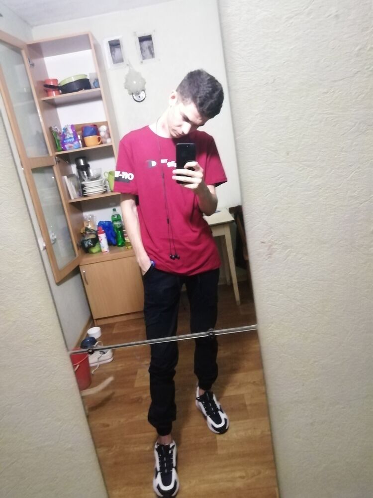  29841094  Daniil, 25 ,    