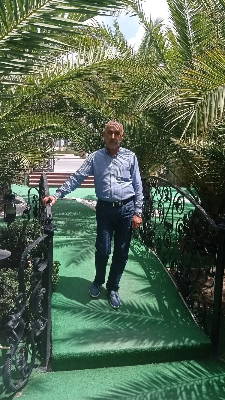  28254934  Etibar, 55 ,    