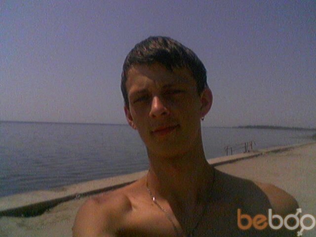  588774  Andrej, 33 ,    