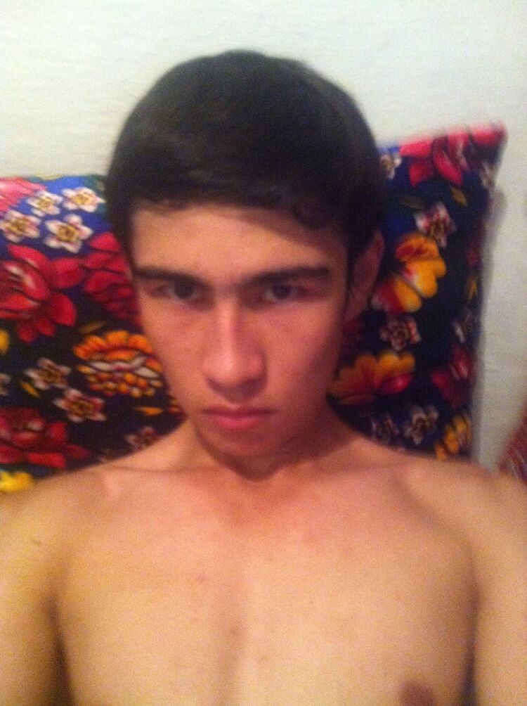  4572734  Farrux, 29 ,    