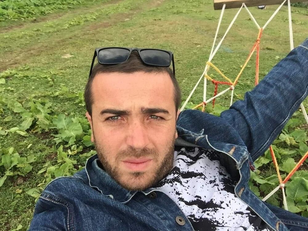  ,   Rezik, 31 ,   ,   