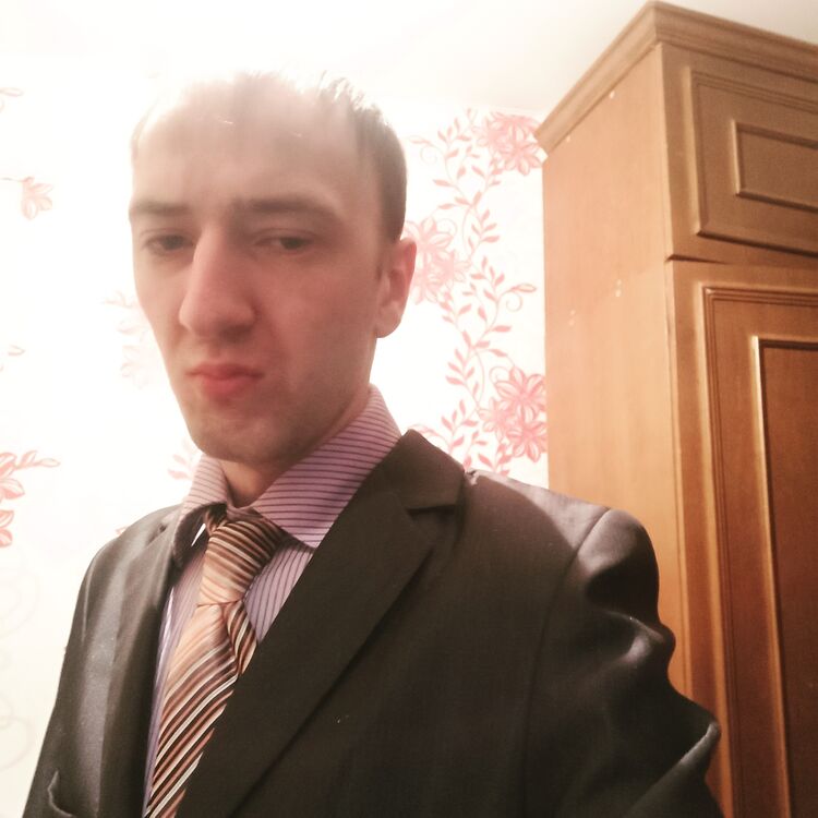  30905084  Pavel, 26 ,    