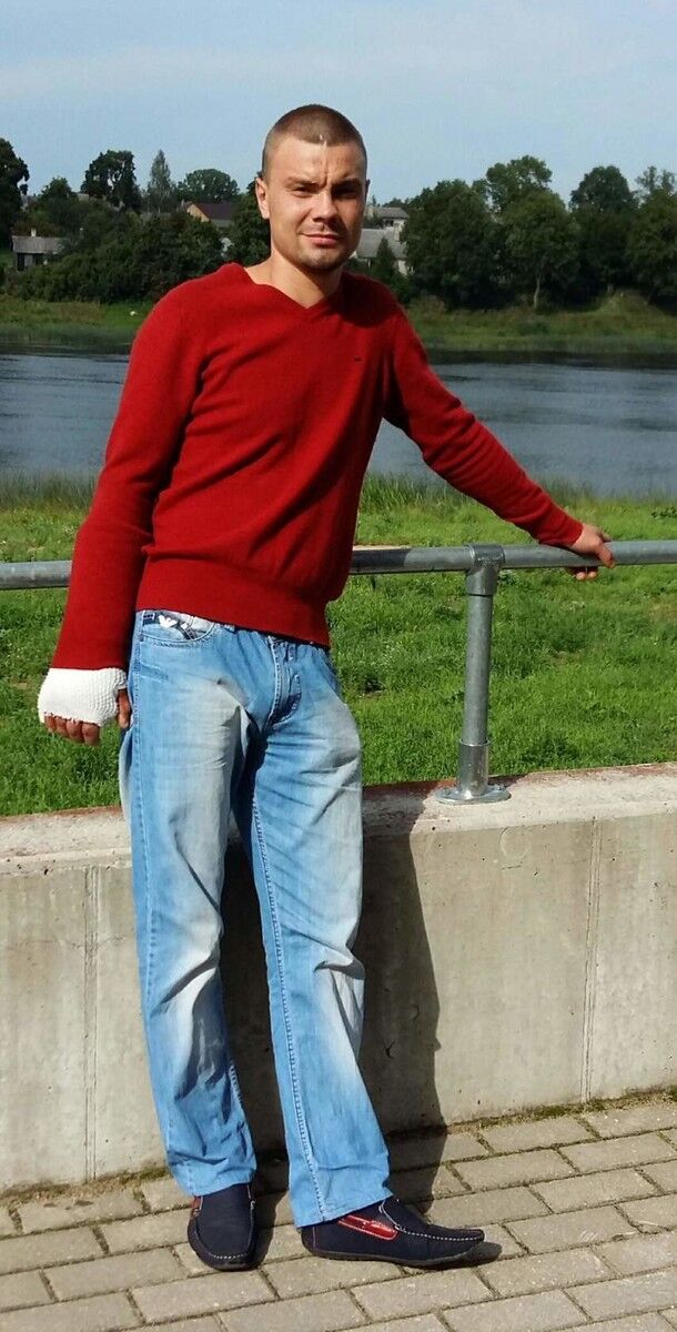  8495204  Maksim, 36 ,    