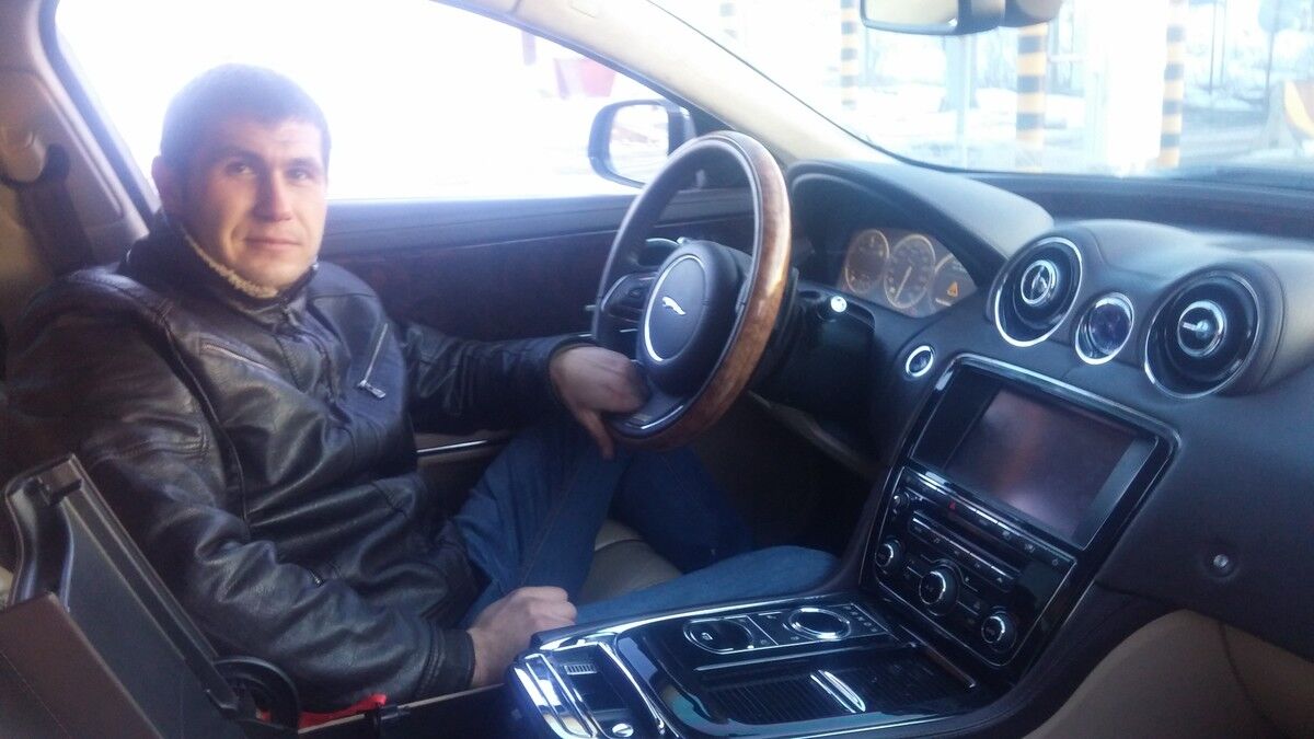  ,   Alex, 40 ,   ,   , c 