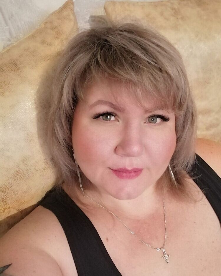  21662354  Anasteisha, 39 ,    