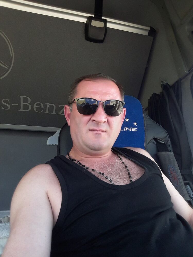  17845354  Qartveli, 49 ,    