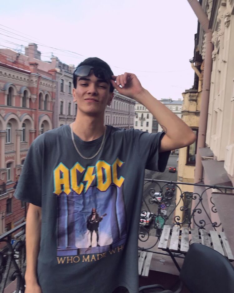  -,   , 21 ,   ,   