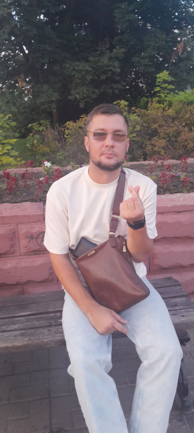  -,   Mikhael, 31 ,   ,   , c 