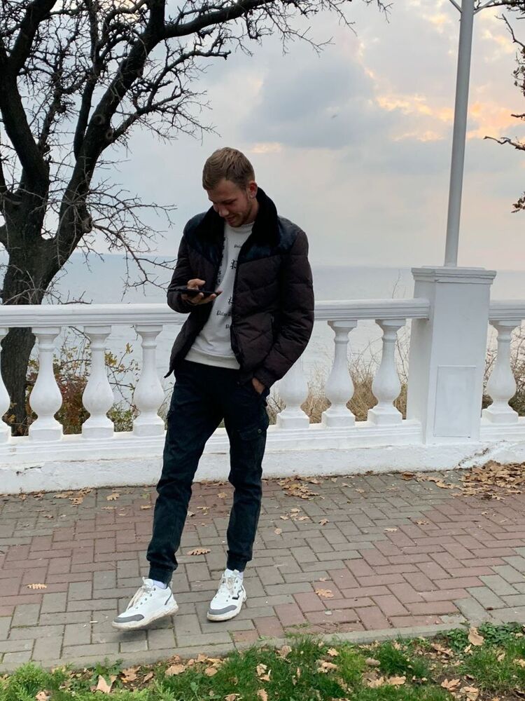  ,   Maks, 32 ,   ,   , 