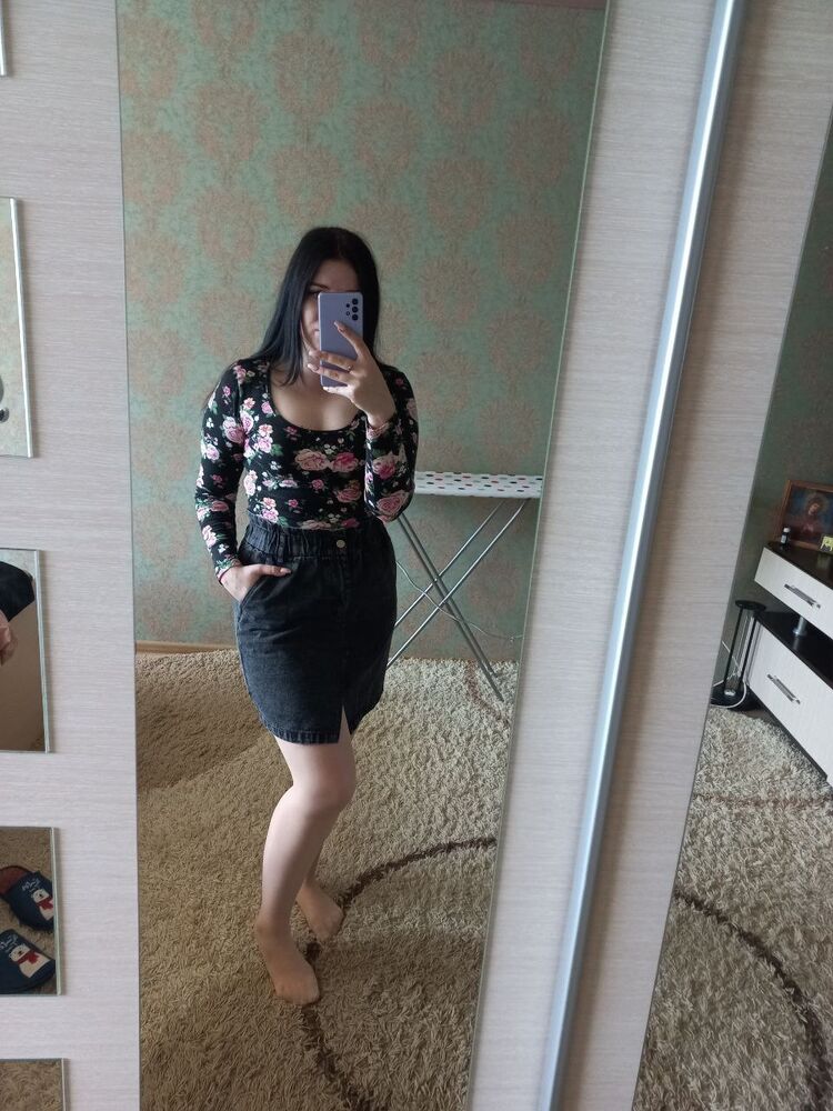  33564894  Dina, 22 ,    --