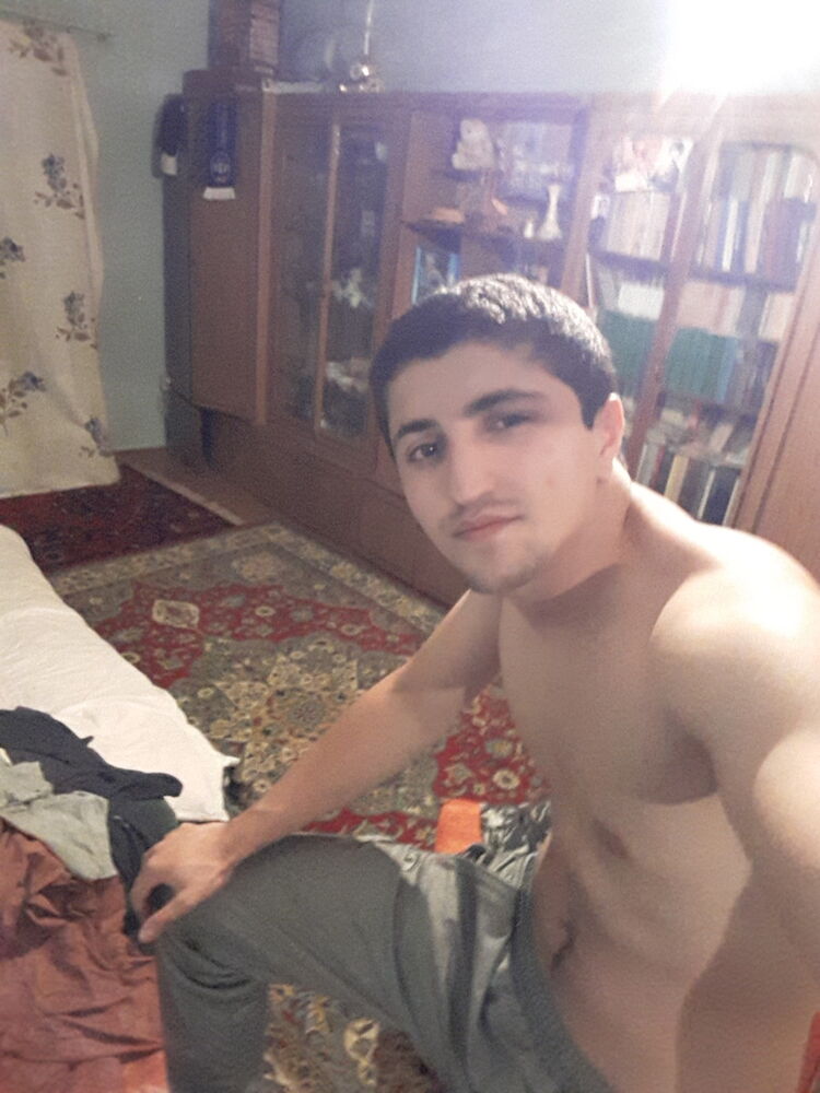 8940994  , 32 ,    