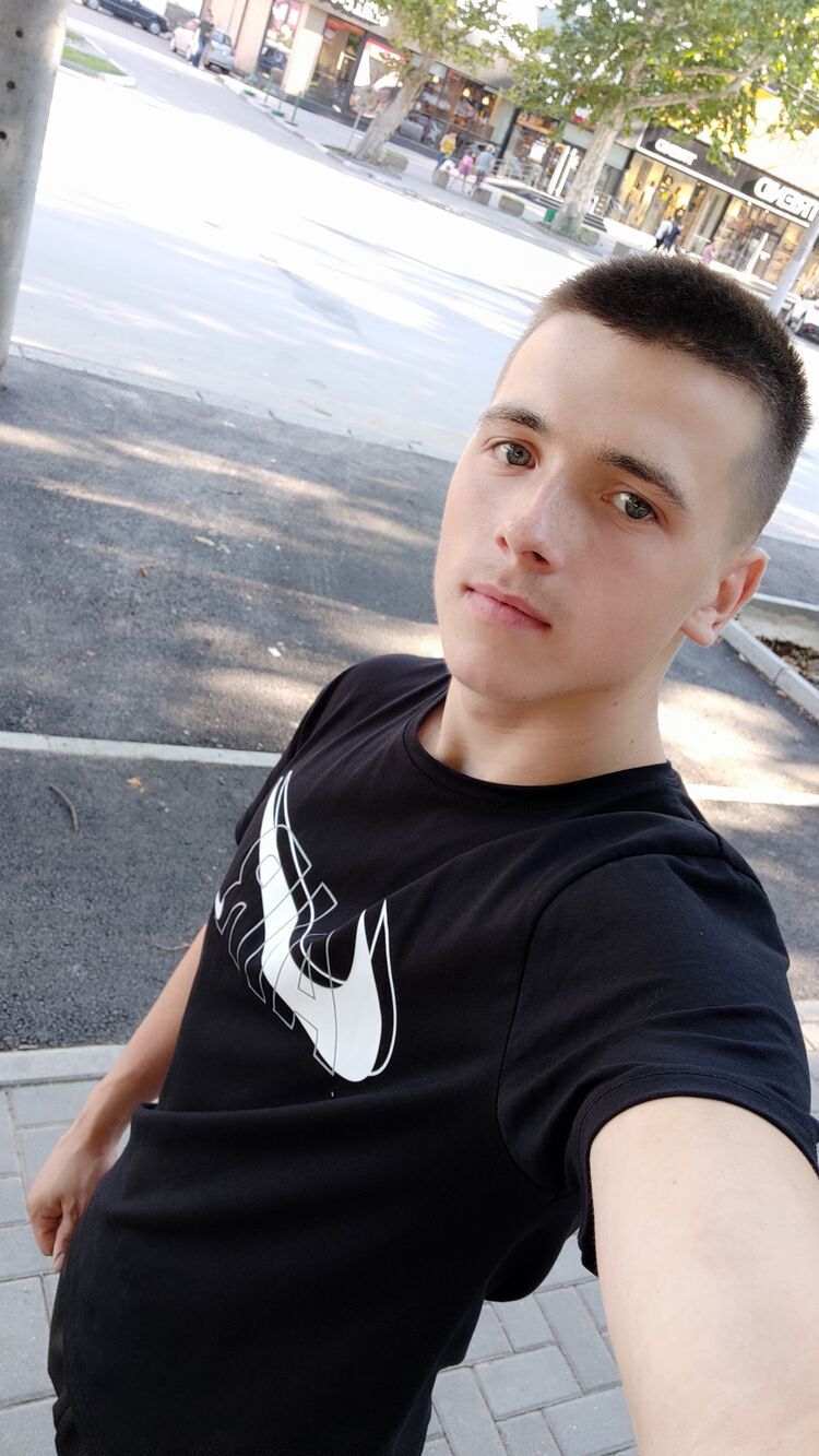  ,   Albert, 23 ,   ,   
