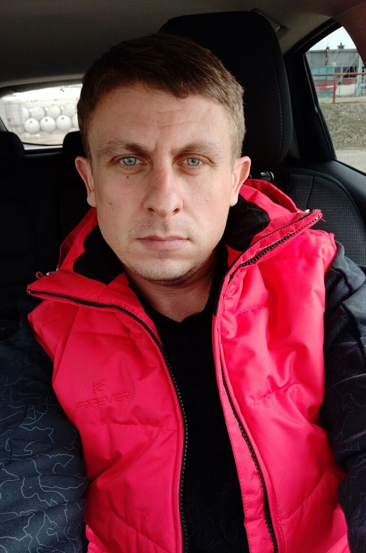  15468464  Oleg, 39 ,    