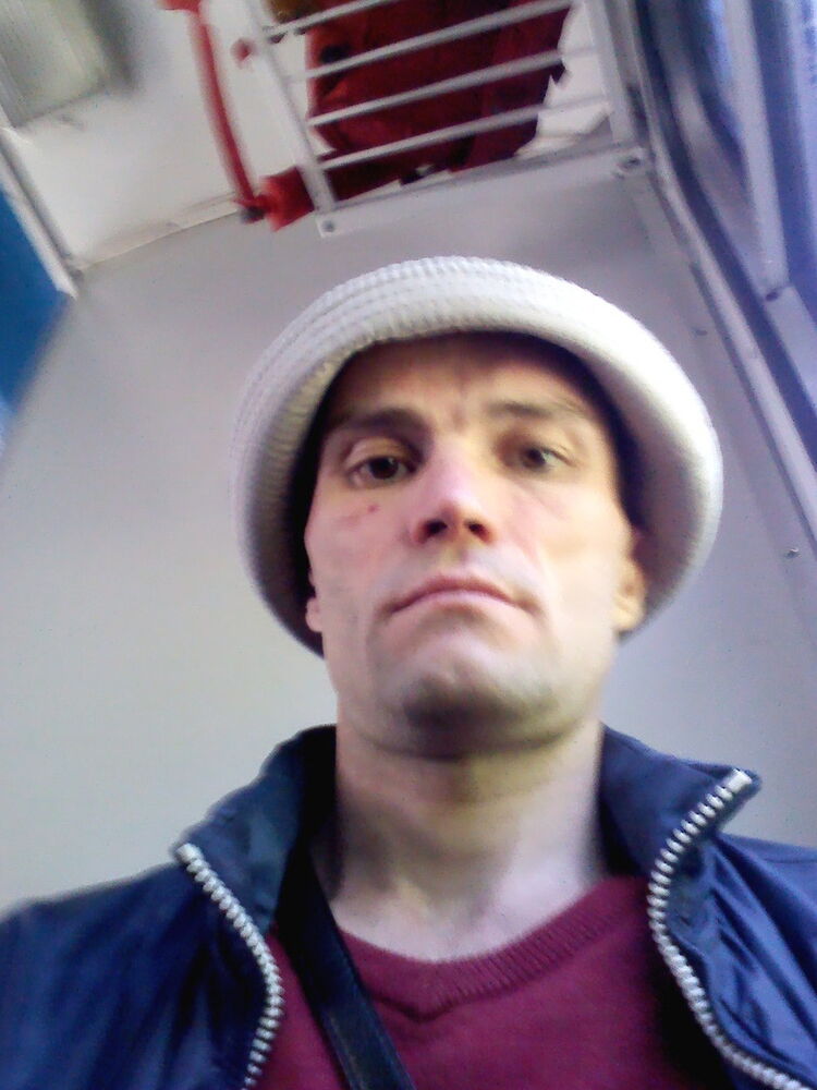  ,   Sergio, 48 ,   