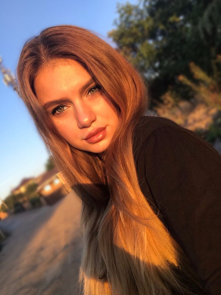  --,   , 22 ,   