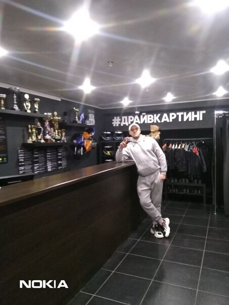  27158174  Denis, 37 ,    