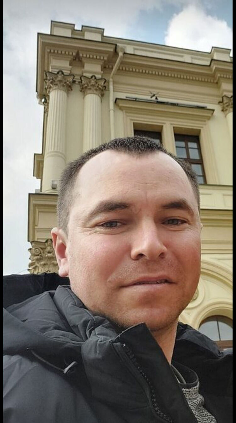  47343734  , 34 ,    