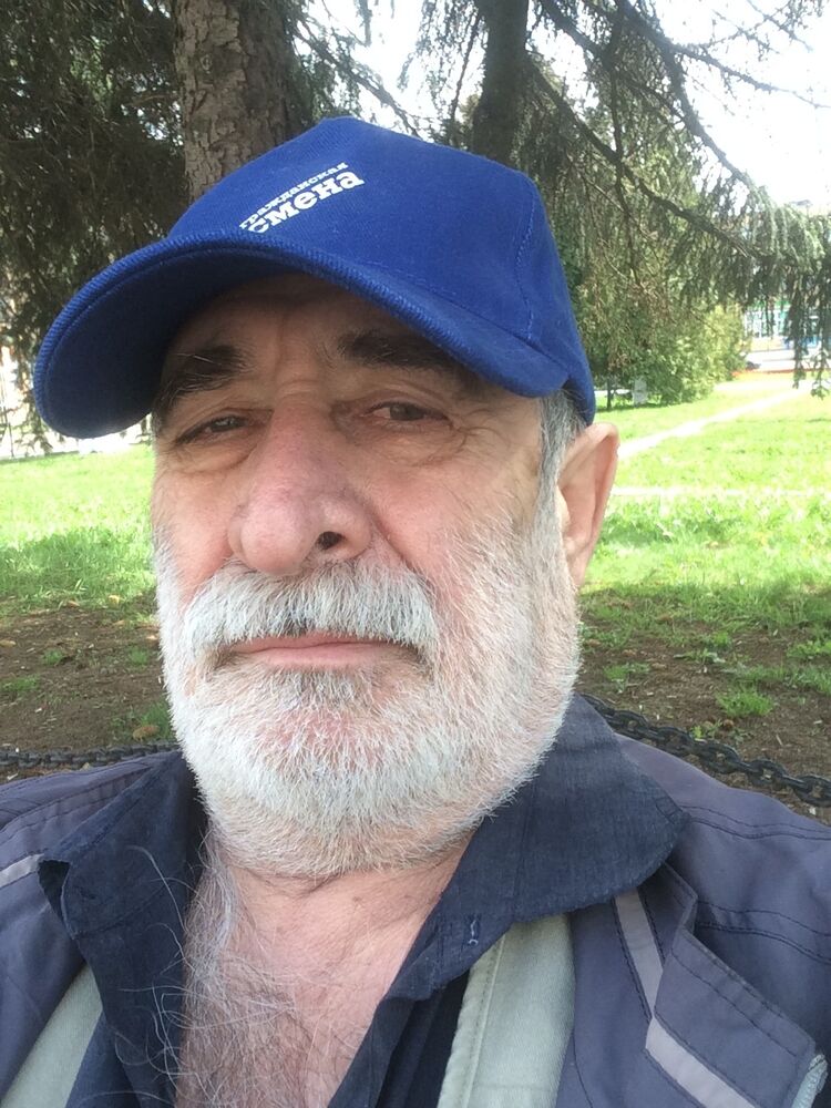  31744714  Anvar, 74 ,    