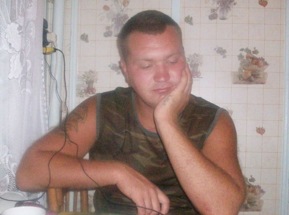  --,   , 42 ,  