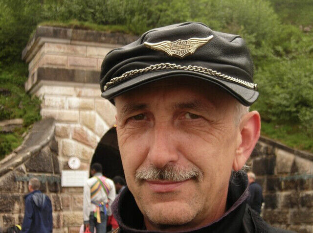  ,   Tiit, 63 ,   ,   , c 