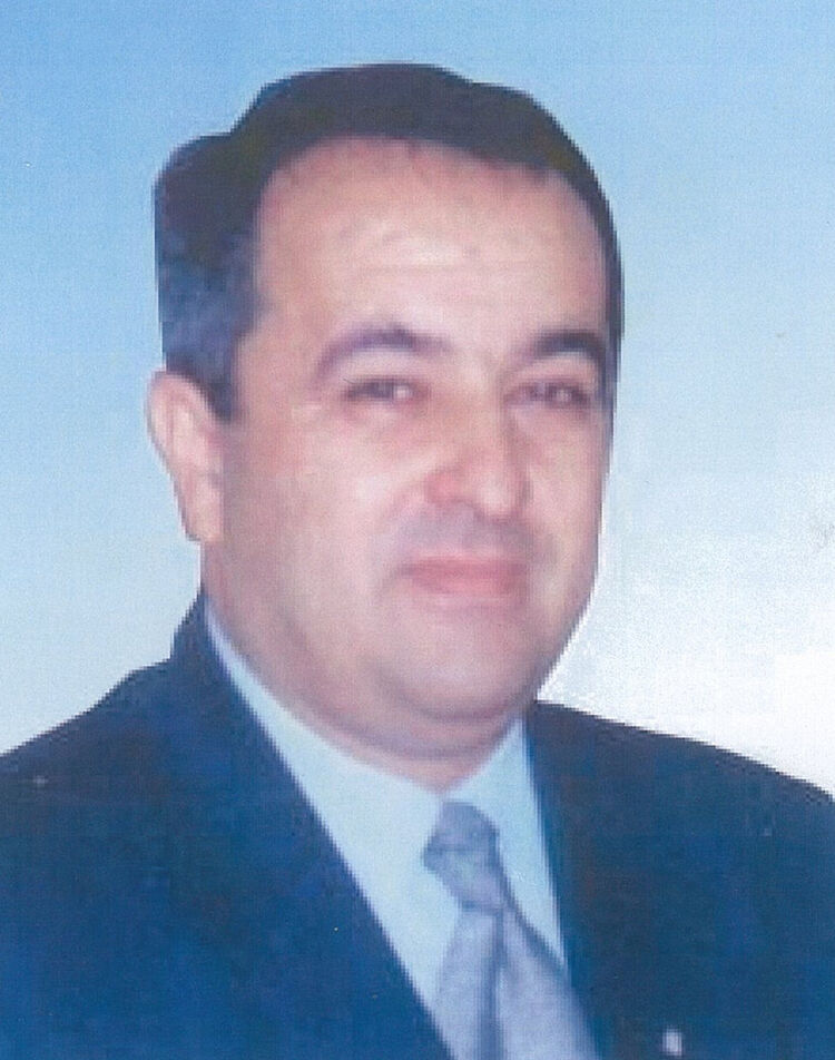  5490824  Malik, 67 ,    