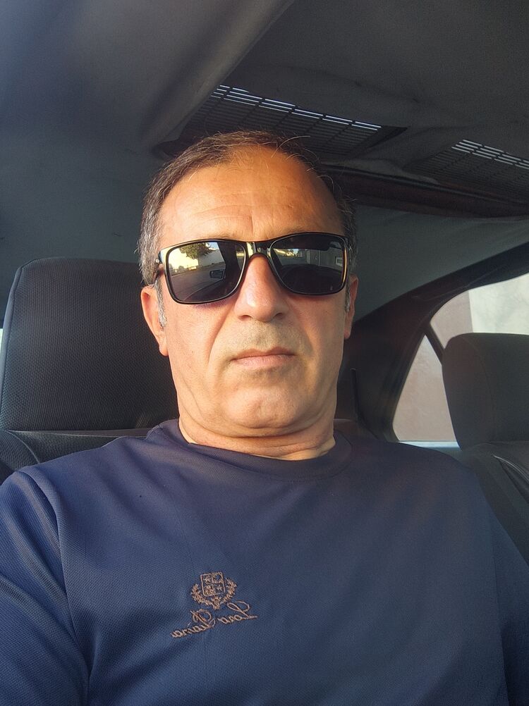  54148834  Azer, 51 ,    