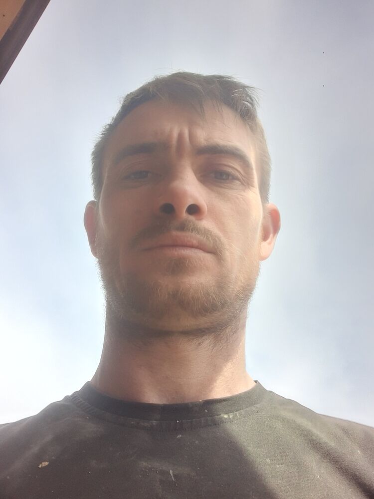  39990664  Dmitrij, 33 ,    