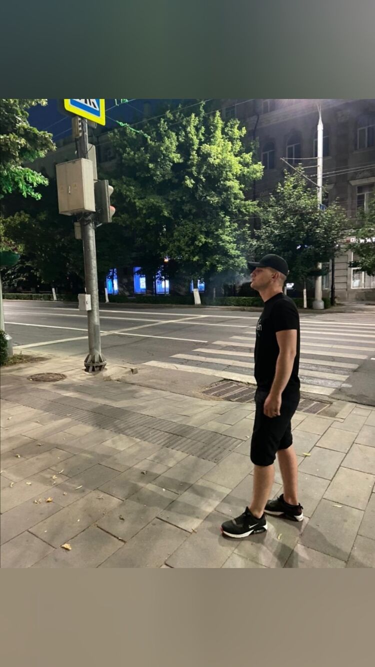  28041674  Andrey, 30 ,    --