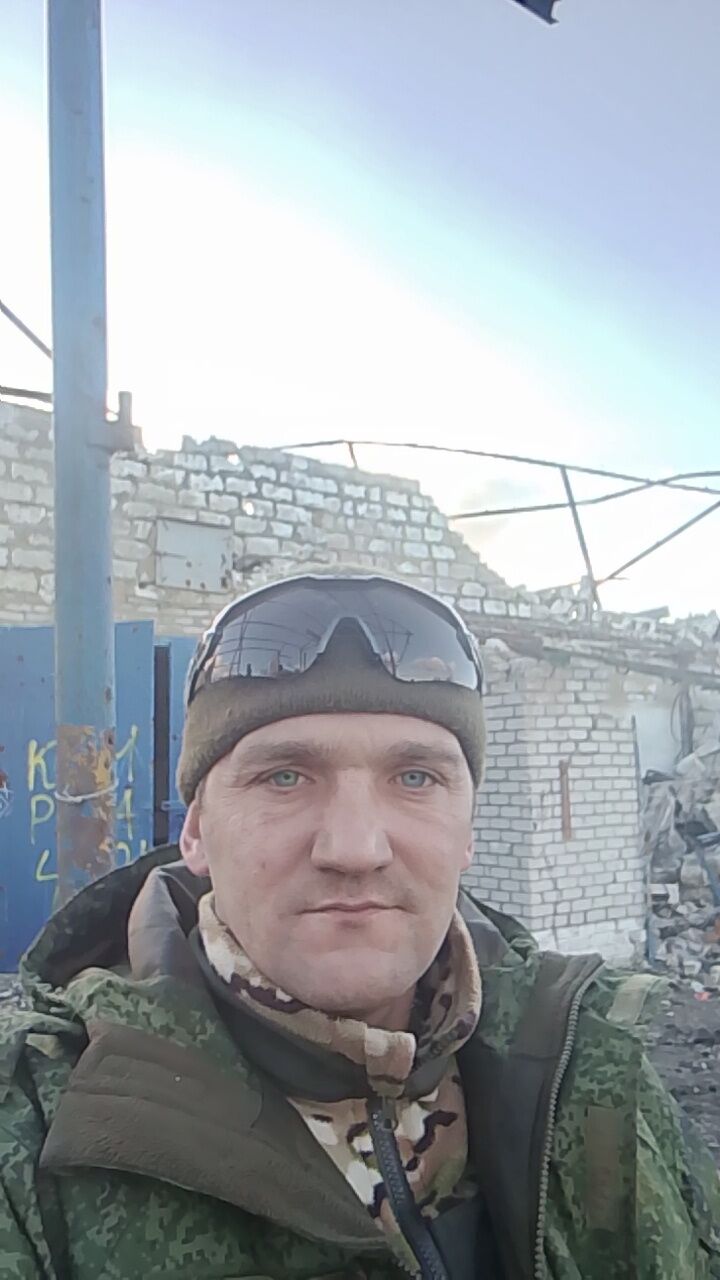  ,   Anton, 39 ,     , c , 