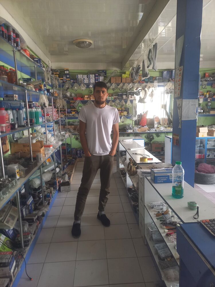  ,   Johongir, 28 ,   ,   