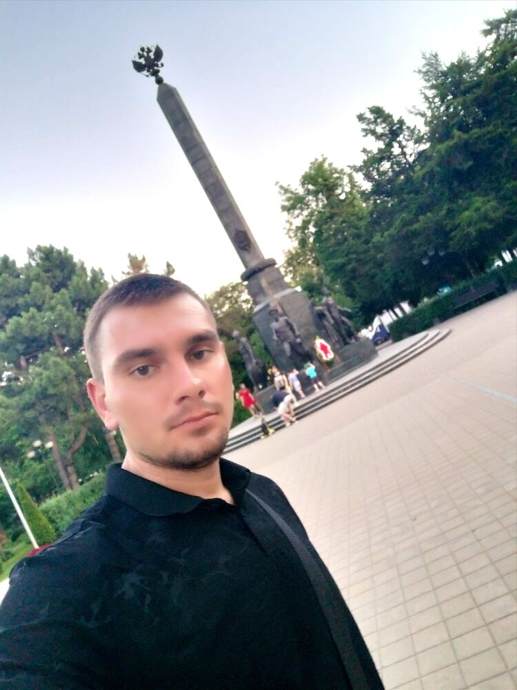  ,   Ruslan, 32 ,   ,   
