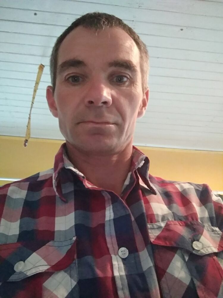  ,   Robert, 48 ,   