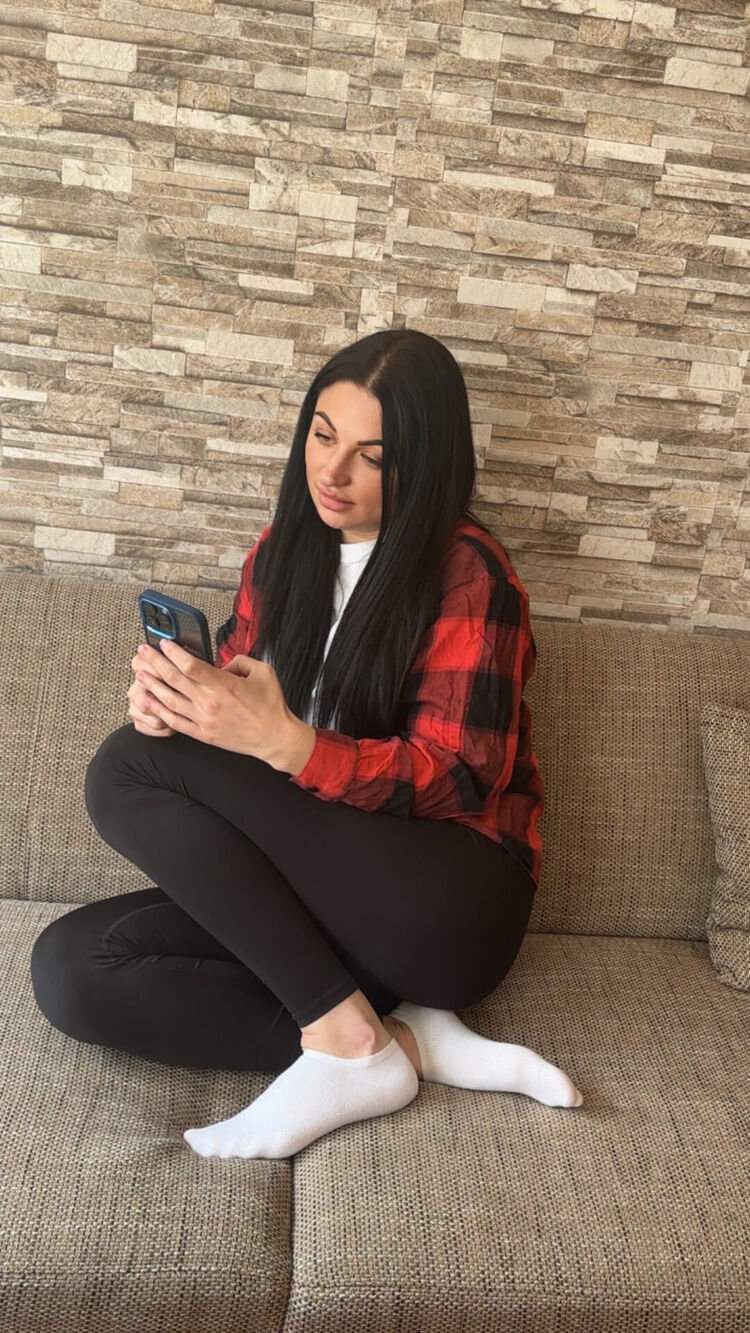  44971624  Yana, 35 ,    Gottingen