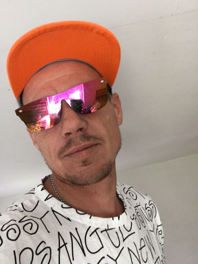  22770614  , 42 ,    