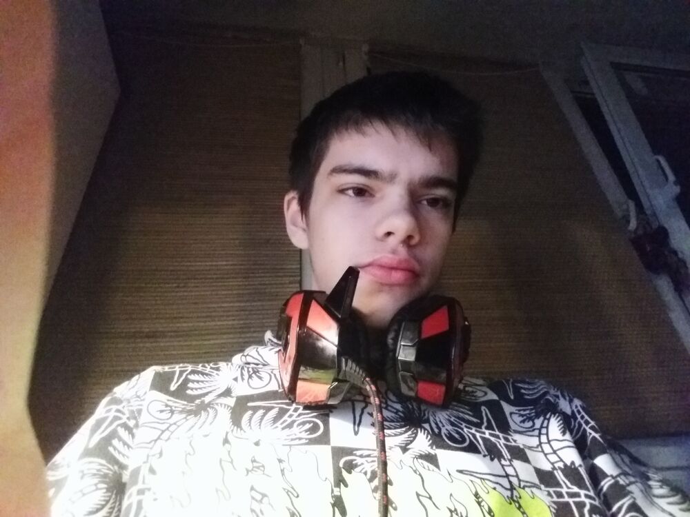  40601654  , 23 ,    